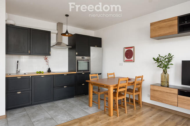 Gotowe | 2 pokoje (możliwe 3) | Metro | Garaż