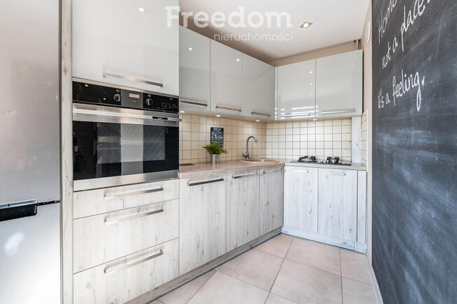 Przestronne dwupokojowe mieszkanie os. Odrodzenia