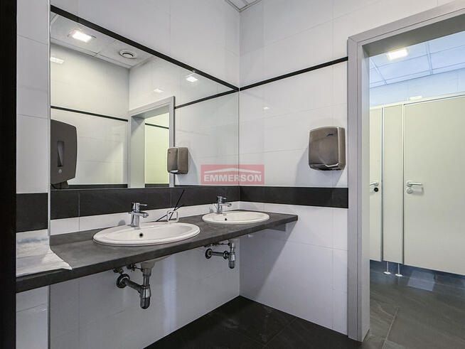 Do wynajęcia biuro 246 m2 w Krakowa - ul. Balicka