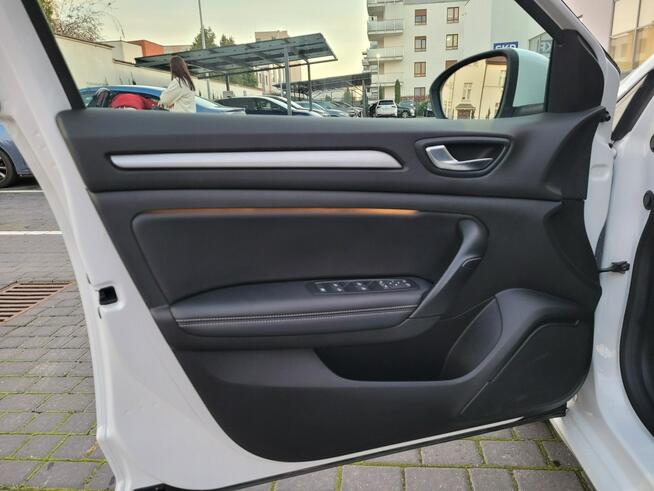 Renault Megane 30 tys km przebiegu/ 1.3 Turbo 140KM/benzyna/ Intens