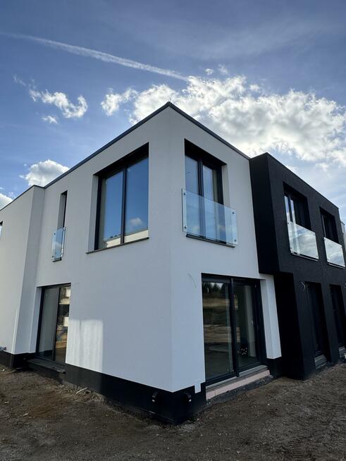 Dom Legnica, Legnicka