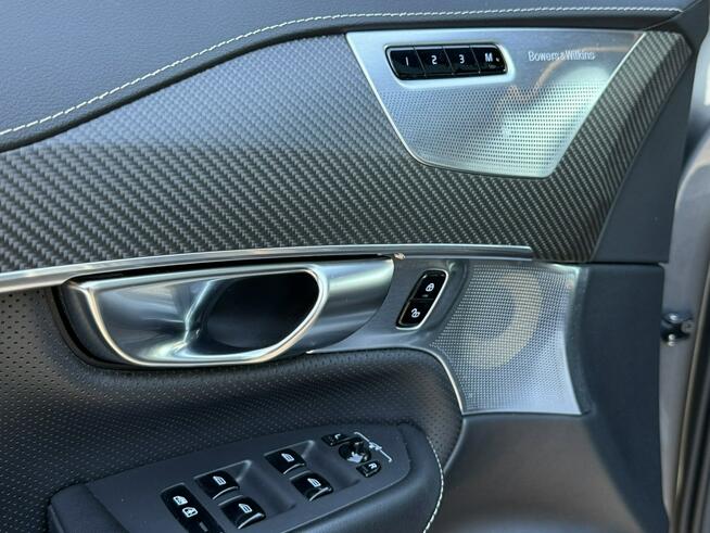 Volvo XC 90 D5 D5 AWD R-Design 7 os.! Salon Polska ! Panorama ! Pneumatyka! HAK !