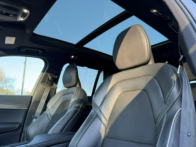 Volvo XC 90 D5 D5 AWD R-Design 7 os.! Salon Polska ! Panorama ! Pneumatyka! HAK !