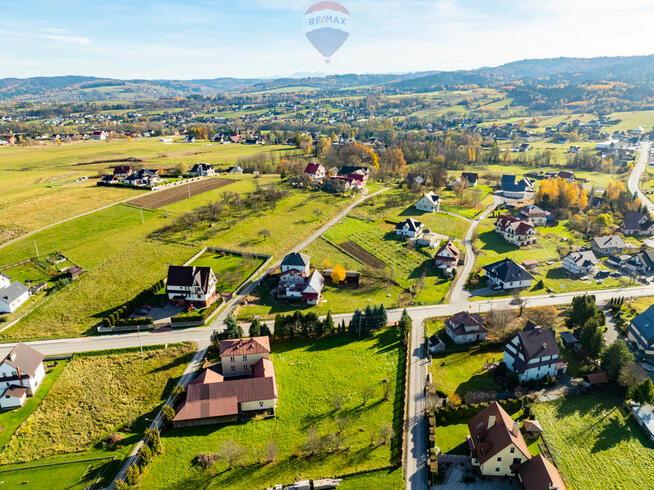 Działka budowlana z domem i budynkami gospodarczym