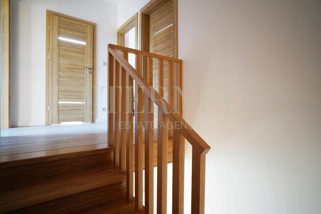 Komfortowy dom 110m² z działką i tarasem – Rudawa