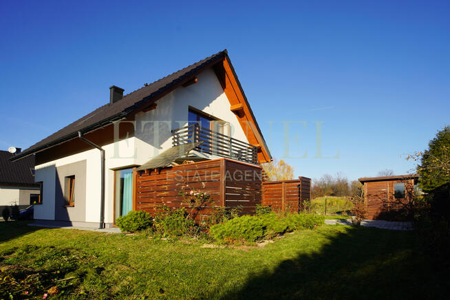 Komfortowy dom 110m² z działką i tarasem – Rudawa
