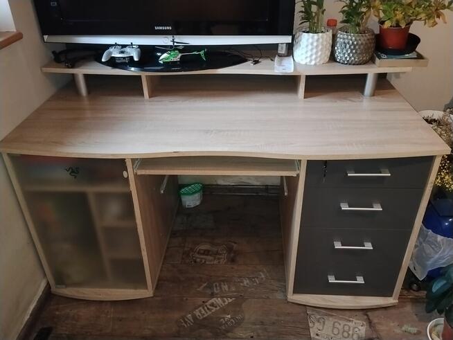 Sprzedam duże solidne biurko