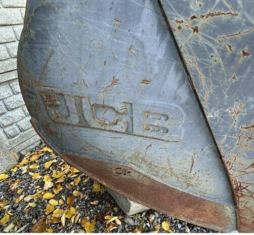 ŁYŻKA KOPIĄCA JCB JS 200