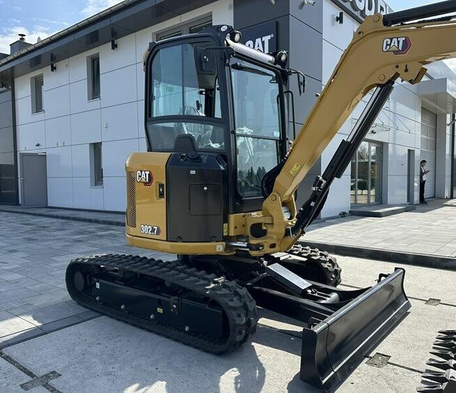 FABRYCZNIE NOWA MINIKOPARKA CATERPILLAR 302 CR