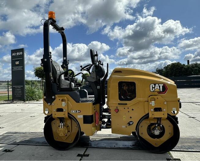 WALEC DROGOWY CATERPILLAR CB2.5 GC