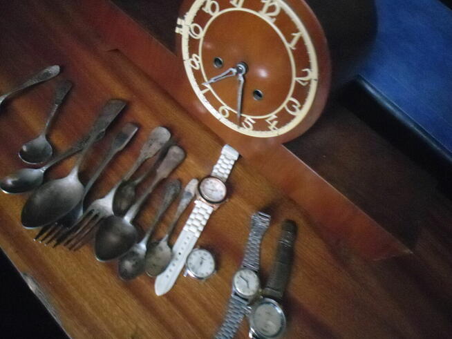 stare szklanki i karafki