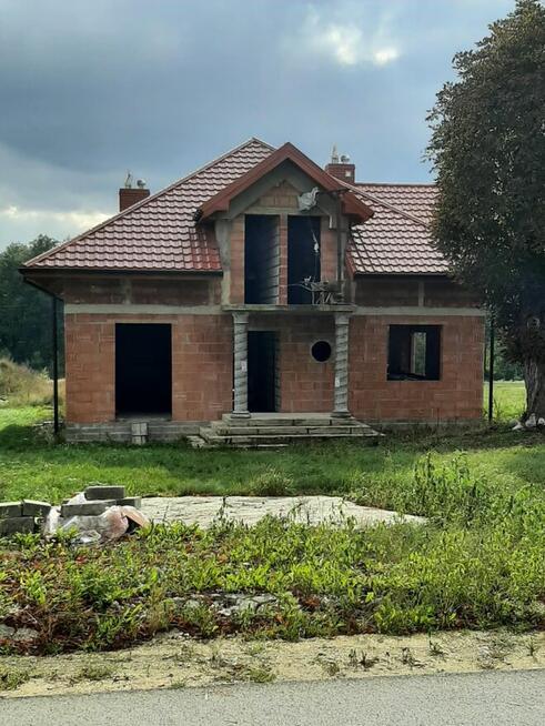 Dom wolnostojący stan otwarty