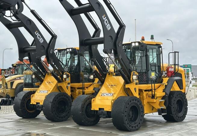 ŁADOWARKA KOŁOWA MARKI JCB 437 S5 WASTEMASTER