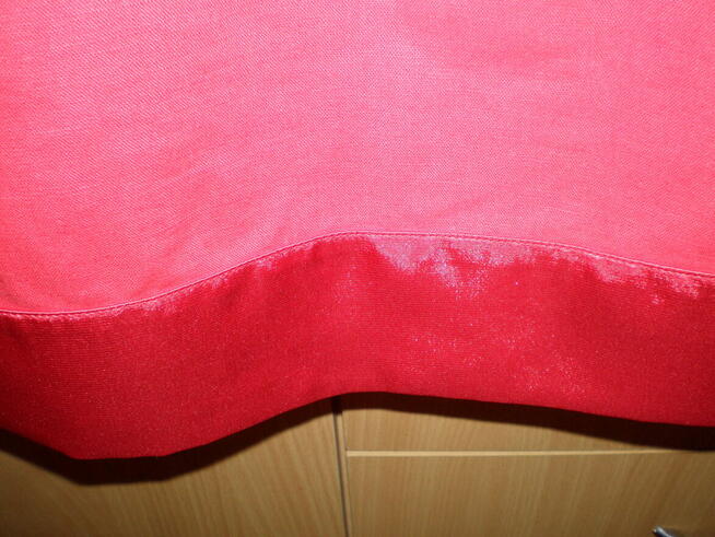 Sprzedam sukienkę letnią na podszewce.