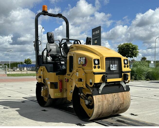 WALEC DROGOWY CATERPILLAR CB2.5 GC