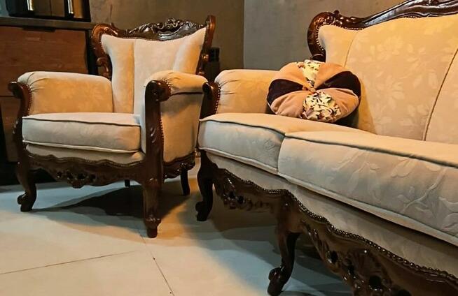 Tapicerowanie , odnawianie foteli, krzeseł