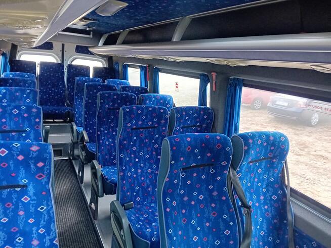 Sprzedam VW Crafter 50 21 osób, Klima F VAT