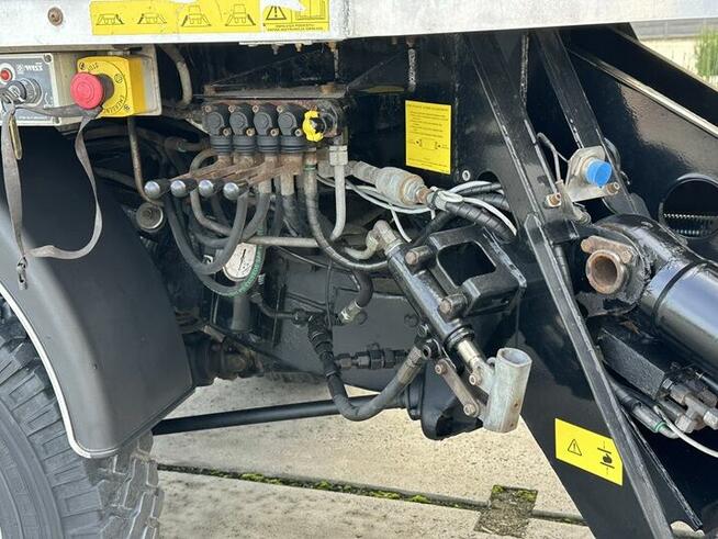 SAMOCHÓD SPECJALNY-PODNOŚNIK KOSZOWY LAND ROVER DEFENDER