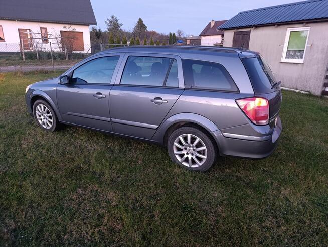 Opel Astra H 1.6benz 2005r