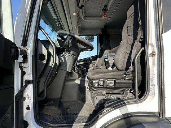 CIĄGNIK SIODŁOWY MARKI IVECO STRALIS AT440T/PRR