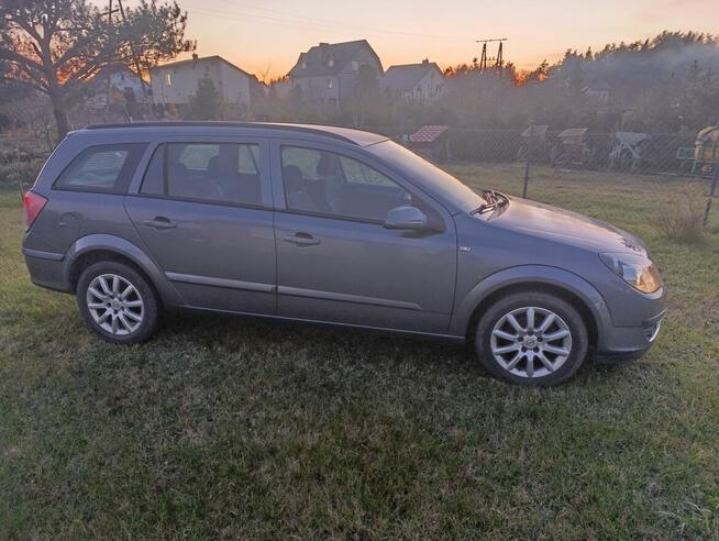Opel Astra H 1.6benz 2005r