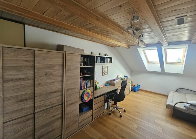 Komfortowy dom na wzgórzu z dużą działką!