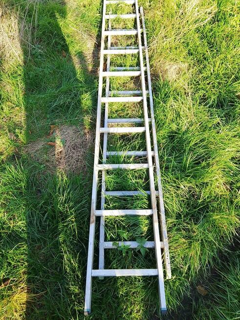 Drabiny. 2X aluminiowa 1X drewniana.