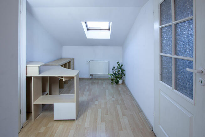 Przytulne mieszkanie typu M-4 blisko Rynku Skoczowa.