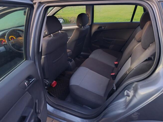 Opel Astra H 1.6benz 2005r