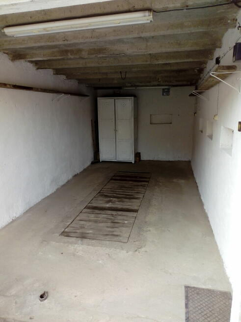 Sprzedam Garaż (Kanał, Prąd) 19m2 ul.Zawadzkiego