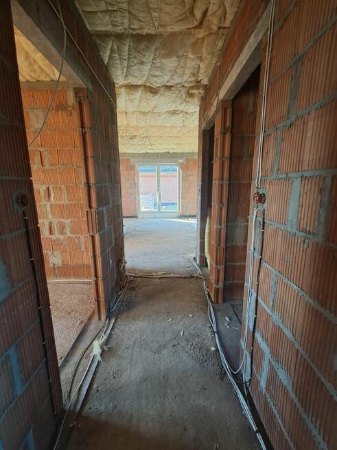 Dom parterowy o pow. 95.91m2, działka 540 m2, Zduny