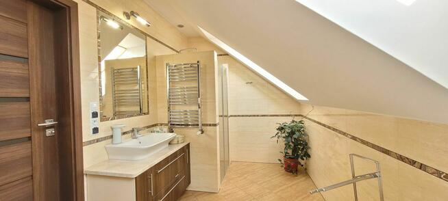 Zadbany dom wolnostojący w Kostrzycy