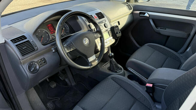VW Touran 1.9 TDI 105KM Grzane Fotele Hak Przegl. do 11.2026
