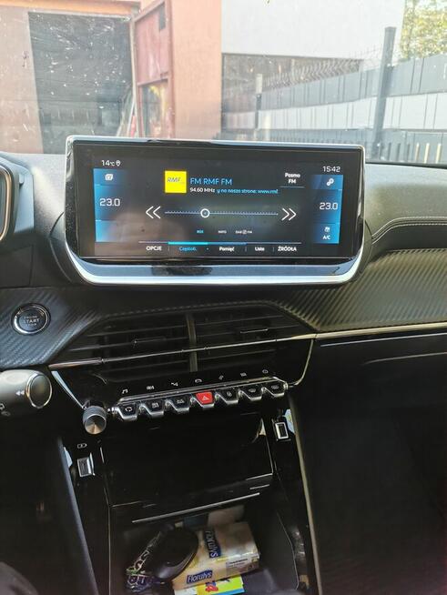 Peugeot 2008 benzyna 1.2 2020