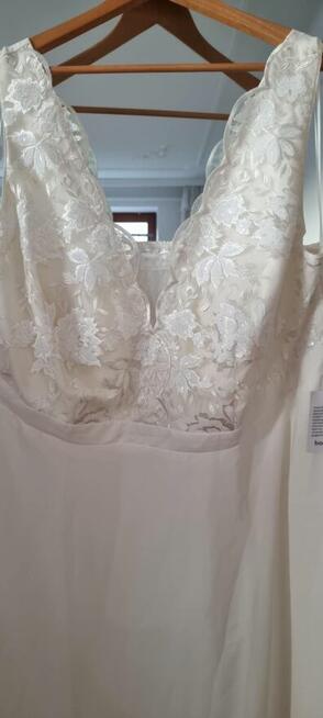 Sprzedam sukienkę ślubną duży rozmiar 46