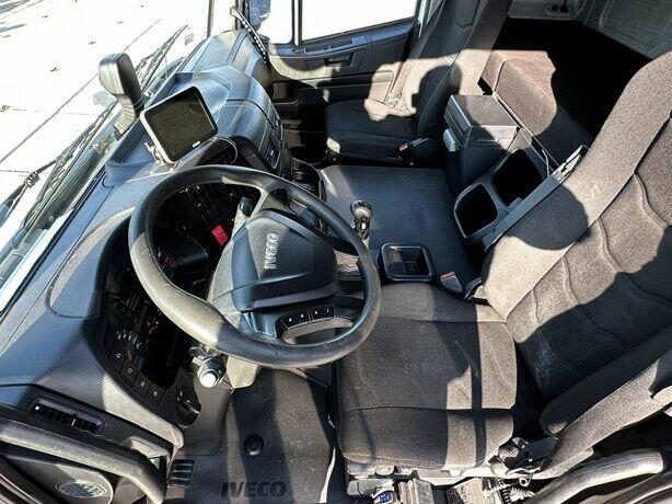 CIĄGNIK SIODŁOWY MARKI IVECO STRALIS AT440T/PRR