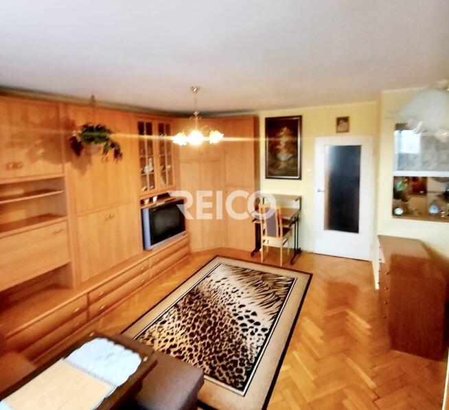 Mega punkt* Metro - 15 min