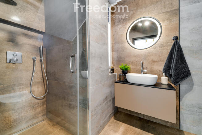 Dom z 2023r. pięknie wykończony pełne wyposażenie!