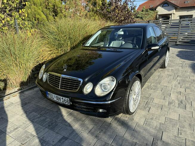 Mercedes E 200 Nowy rozrząd Bardzo zadbana - 100% oryginalny przebieg