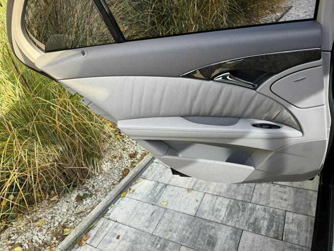 Mercedes E 200 Nowy rozrząd Bardzo zadbana - 100% oryginalny przebieg