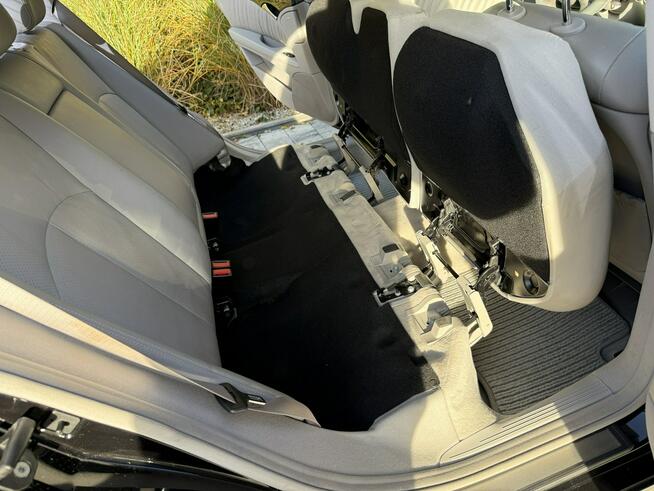 Mercedes E 200 Nowy rozrząd Bardzo zadbana - 100% oryginalny przebieg
