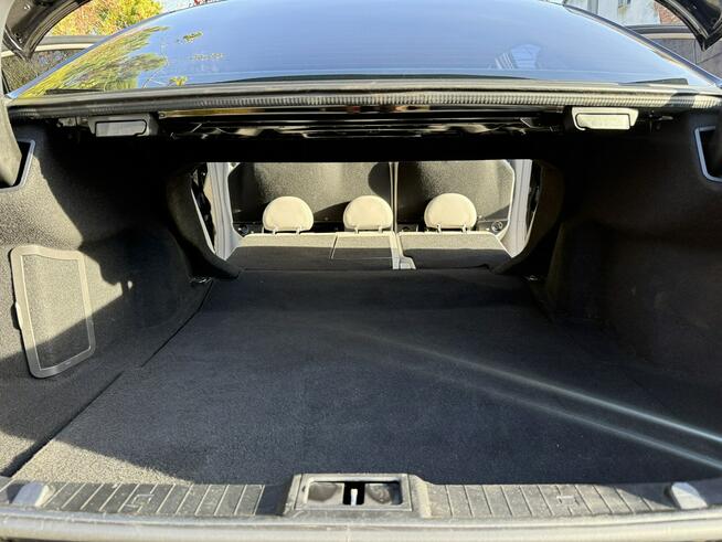 Mercedes E 200 Nowy rozrząd Bardzo zadbana - 100% oryginalny przebieg