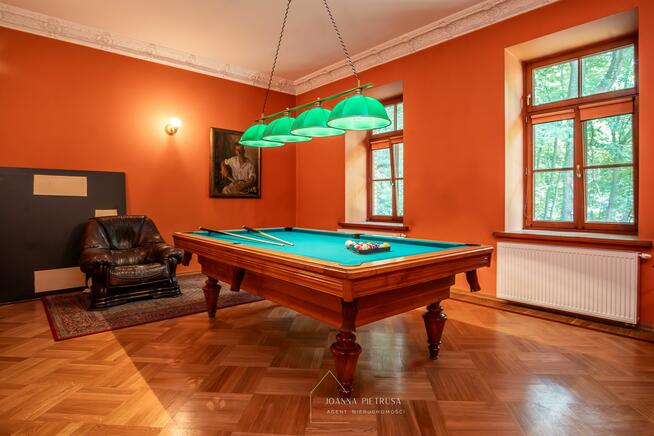 Dwór w Książniczkach, do zamieszkania / 10 minut od Krakowa