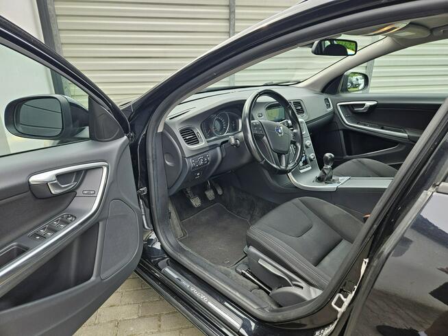 Volvo V60 D2 1.6 115KM manual BEZWYPADEK bardzo zadbany NAVI BDB stan