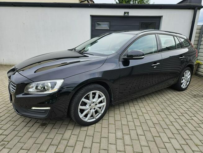 Volvo V60 D2 1.6 115KM manual BEZWYPADEK bardzo zadbany NAVI BDB stan