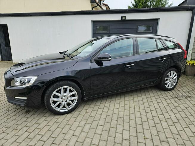 Volvo V60 D2 1.6 115KM manual BEZWYPADEK bardzo zadbany NAVI BDB stan