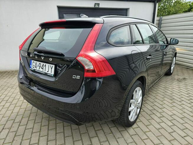 Volvo V60 D2 1.6 115KM manual BEZWYPADEK bardzo zadbany NAVI BDB stan