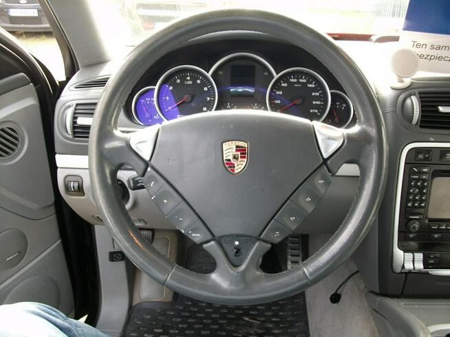 Porsche Cayenne z gazem