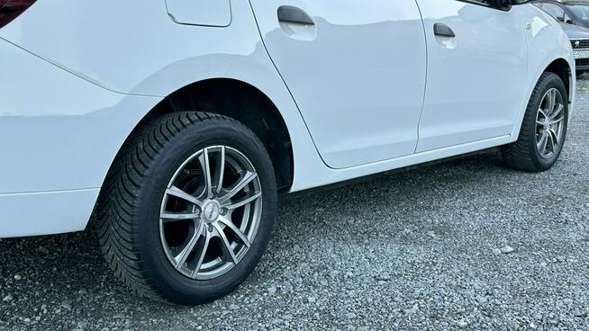 Dacia Logan Benzyna Salon Polska Niski Przebieg Zarejestrowany Ubezpieczony