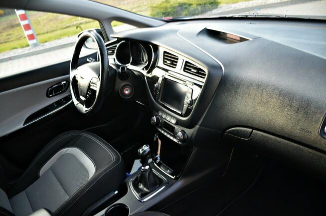 Kia Cee'd 1,6CRDI *LED*Niemcy*NAVI*kAMERASerwis*Super Stan